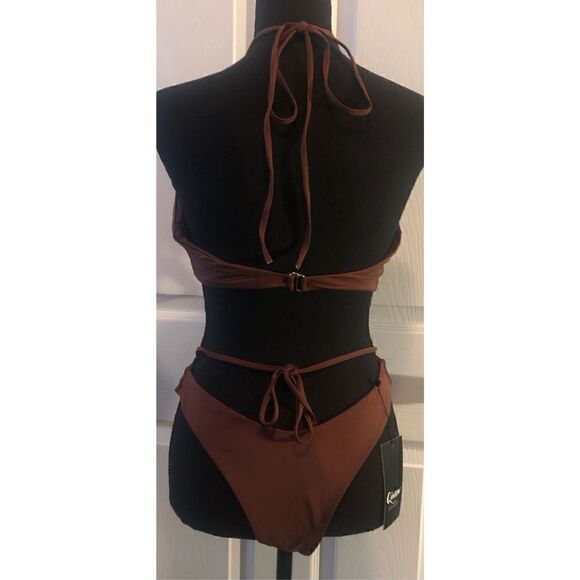 Qinsen Swimsuit Size Large - Picture 2 of 3